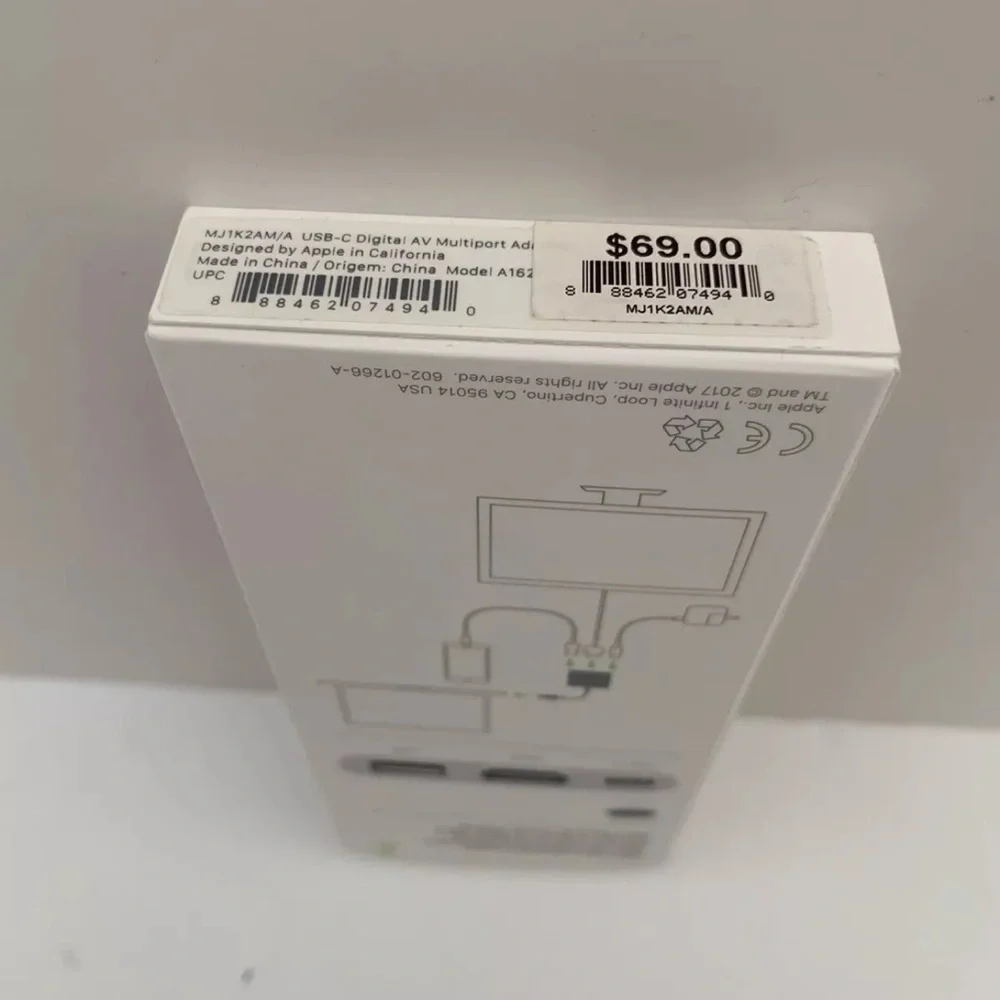Apple USB-C to Digital Av Multiport Adapter new sealed